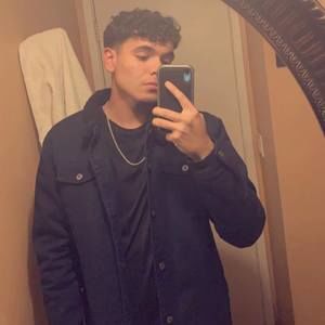 Meet your Posher, Alan